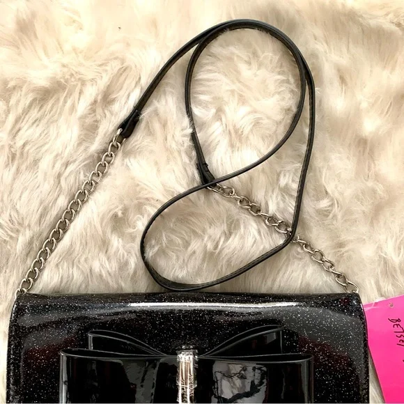 NWT BETSEY JOHNSON BLACK PATENT XOLYLA SHIMMER/GLITTER PURSE CLUTCH WITH BOW - Picture 5 of 12